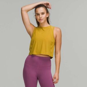 Sculpt Cropped Tank Top in Auric Gold